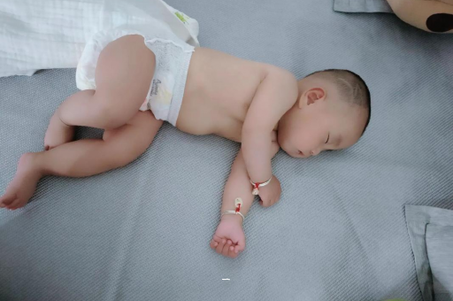 偃师怀孕肚子撑的难受